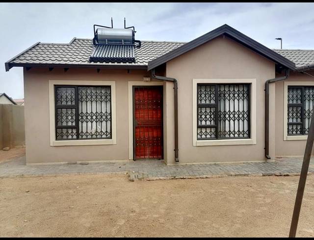2 BEDROOM HOUSE FOR SALE IN WILFORDON